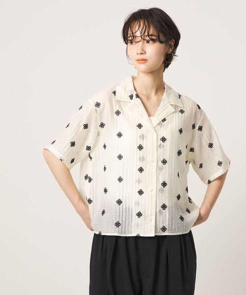CITEN(シテン)の「<CITEN>フラワーシシュウシアーシャツ(シャツ/ブラウス・レディース・オフホワイト/ブラウン系・FREE)」の2枚目の写真