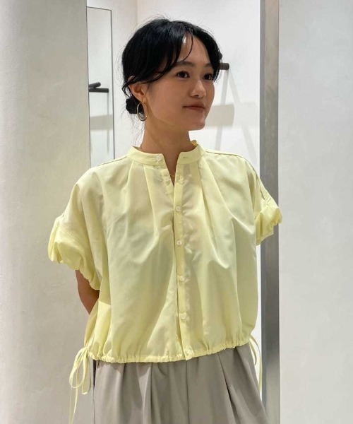 MIESROHE(ミースロエ)の「Lumishadeドロストショートシャツ(シャツ/ブラウス・レディース・ホワイト/イエロー/ブルー・F)」の3枚目の写真