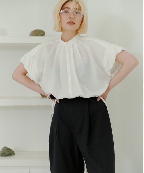 MIESROHE(ミースロエ)の「Lumishadeドロストショートシャツ(シャツ/ブラウス・レディース・ホワイト/イエロー/ブルー・F)」の4枚目の写真