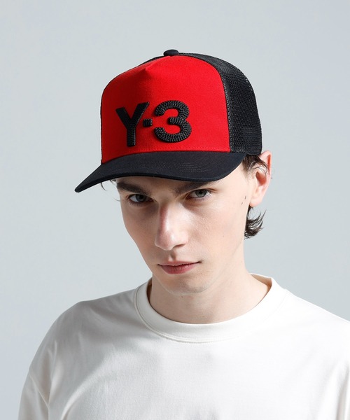 Y-3(ワイスリー)の「Y-3 TRUCKER CAP(キャップ・メンズ・レッド系・MEDIUM)」の1枚目の写真
