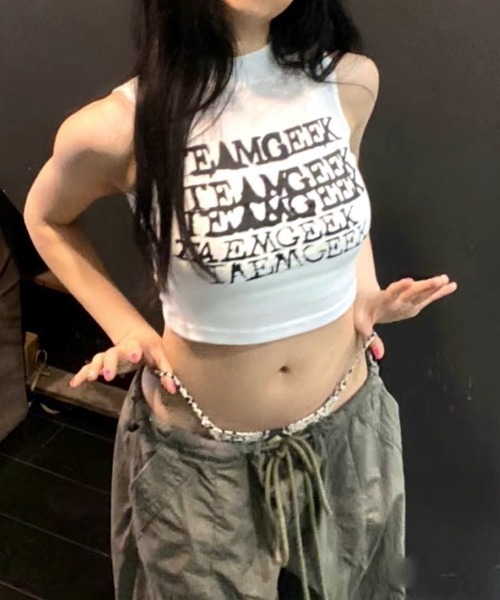 SHEENA(シーナ)の「ボトルネックショート丈ノースリーブトップス(Tシャツ/カットソー・レディース・ホワイト・M)」の2枚目の写真