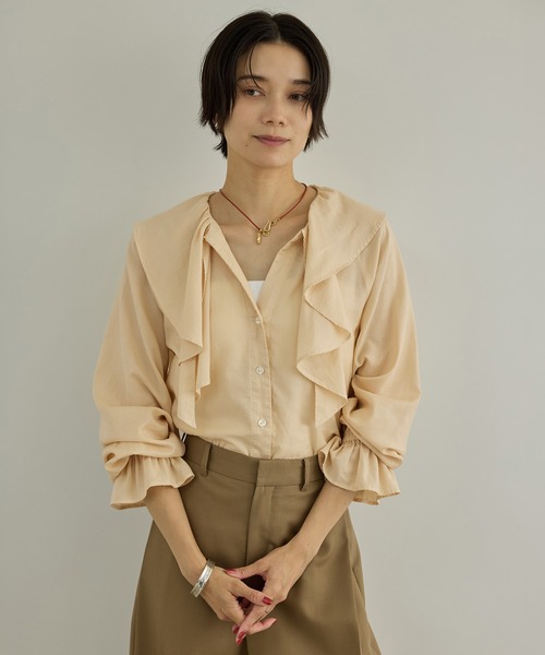 SALON adam et rope'（サロン アダム エ ロペ）の「【WEB限定】ライトデニムフリルカラーシャツ（シャツ/ブラウス・レディース・サックスブルー/ベージュ系その他・FREE）」の19枚目の写真