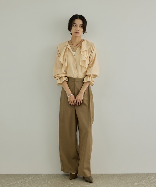 SALON adam et rope'（サロン アダム エ ロペ）の「【WEB限定】ライトデニムフリルカラーシャツ（シャツ/ブラウス・レディース・サックスブルー/ベージュ系その他・FREE）」の20枚目の写真