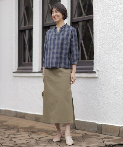 J.PRESS(ジェイプレス)の「20チノストレッチ スカート(スカート・レディース・ネイビー系/カーキ系/ベージュ系・T13/T15/T17)」の4枚目の写真