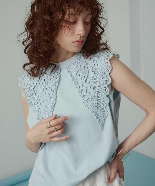 W:Huku(フーク)の「【W:Huku / シルキータッチコットン】ビッグカラー ノースリーブ トップス / フレンチスリーブ 袖なし/ Silky-Touch Cotton Big Collar Sleeveless Top(タンクトップ・レディース・ブラック/カーキ系/オフホワイト/ブルー・FREE)」の4枚目の写真