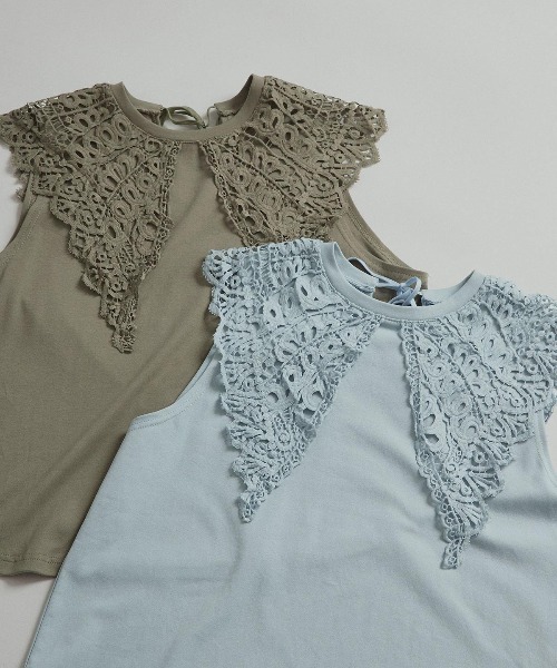 W:Huku(フーク)の「【W:Huku / シルキータッチコットン】ビッグカラー ノースリーブ トップス / フレンチスリーブ 袖なし/ Silky-Touch Cotton Big Collar Sleeveless Top(タンクトップ・レディース・ブラック/カーキ系/オフホワイト/ブルー・FREE)」の9枚目の写真