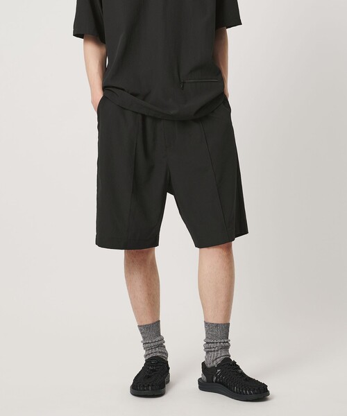 UNITED ARROWS(ユナイテッドアローズ)の「DotAir ドットエア オールギャザー ワイド ショーツ 吸水速乾 タテストレッチ(その他パンツ・メンズ・ブラック/ダークブラウン・L/M/S)」の2枚目の写真