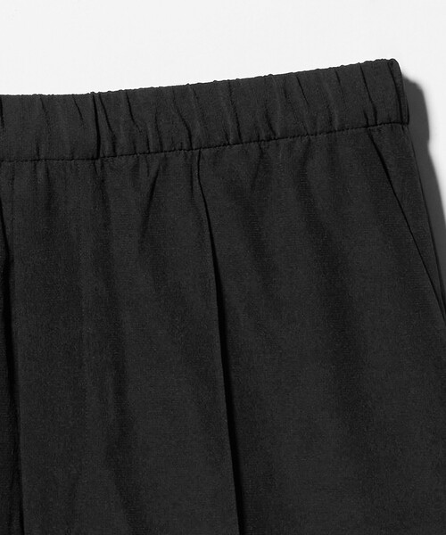 UNITED ARROWS(ユナイテッドアローズ)の「DotAir ドットエア オールギャザー ワイド ショーツ 吸水速乾 タテストレッチ(その他パンツ・メンズ・ブラック/ダークブラウン・L/M/S)」の18枚目の写真