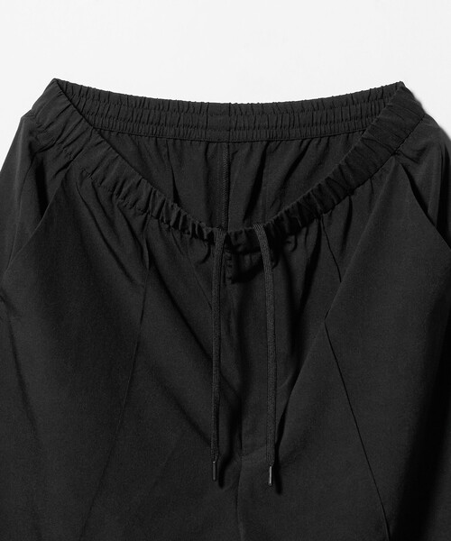 UNITED ARROWS(ユナイテッドアローズ)の「DotAir ドットエア オールギャザー ワイド ショーツ 吸水速乾 タテストレッチ(その他パンツ・メンズ・ブラック/ダークブラウン・L/M/S)」の19枚目の写真