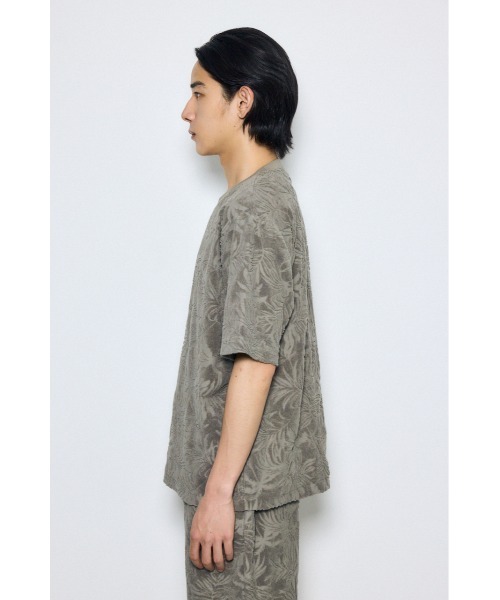 AZUL by moussy（アズールバイマウジー）の「【セットアップ対応】ボタニカルパイルトップス（Tシャツ/カットソー・メンズ・カーキ/ブラウン・MEDIUM/LARGE）」の16枚目の写真