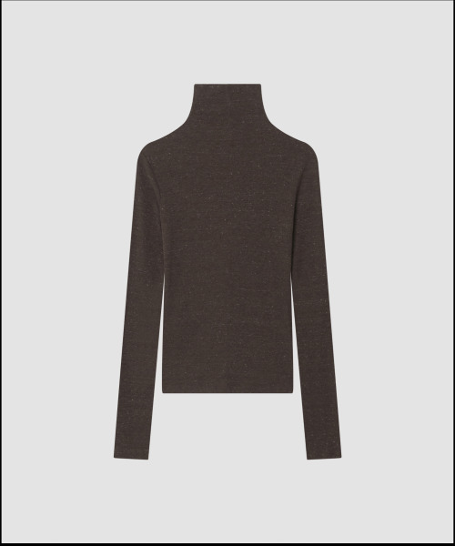 THE LILLE(ザ リル)の「Cookie & Cream Turtleneck T_Brown(Tシャツ/カットソー・レディース・その他・FREE)」の3枚目の写真