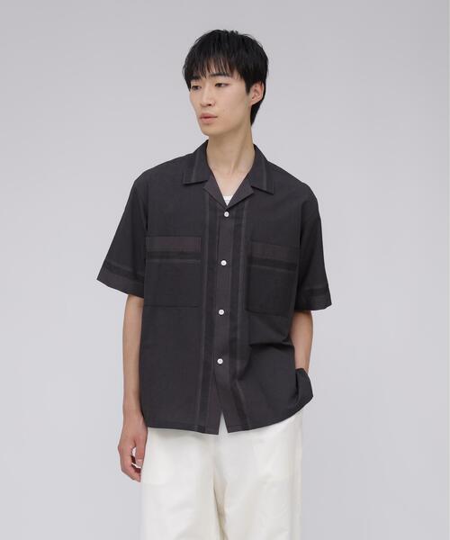 YLEVE(イレーヴ)の「YLEVE / DOBBY STRIPE CHAMBRAY OPEN COLLAR SHIRT(シャツ/ブラウス・メンズ・グレー/ホワイト・4/5)」の5枚目の写真