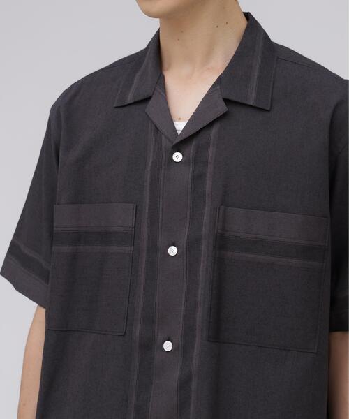 YLEVE(イレーヴ)の「YLEVE / DOBBY STRIPE CHAMBRAY OPEN COLLAR SHIRT(シャツ/ブラウス・メンズ・グレー/ホワイト・4/5)」の9枚目の写真