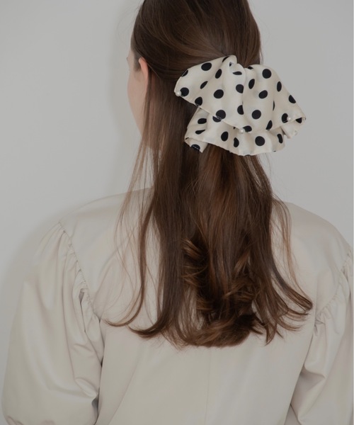 JUMELLE(ジュメロ)の「ドットパールクリップ(バレッタ/ヘアクリップ・レディース・ブラック/ホワイト・FREE)」の3枚目の写真
