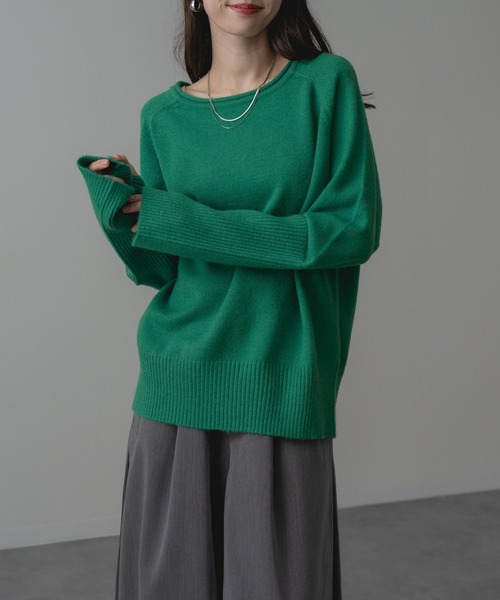 refinedworks(リファインドワークス)の「【refinedworks】袖リブ 使いで手元まで華奢見え! アームウオーマー カラー ニット(ニット/セーター・レディース・グリーン/レッド/グレー・FREE)」の9枚目の写真