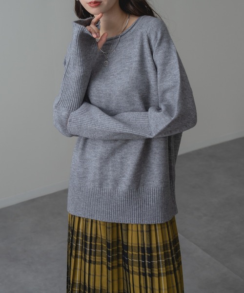 refinedworks(リファインドワークス)の「【refinedworks】袖リブ 使いで手元まで華奢見え! アームウオーマー カラー ニット(ニット/セーター・レディース・グリーン/レッド/グレー・FREE)」の12枚目の写真