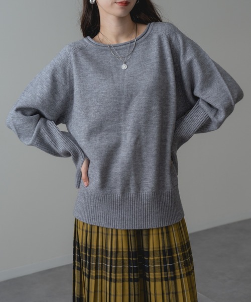 refinedworks(リファインドワークス)の「【refinedworks】袖リブ 使いで手元まで華奢見え! アームウオーマー カラー ニット(ニット/セーター・レディース・グリーン/レッド/グレー・FREE)」の15枚目の写真