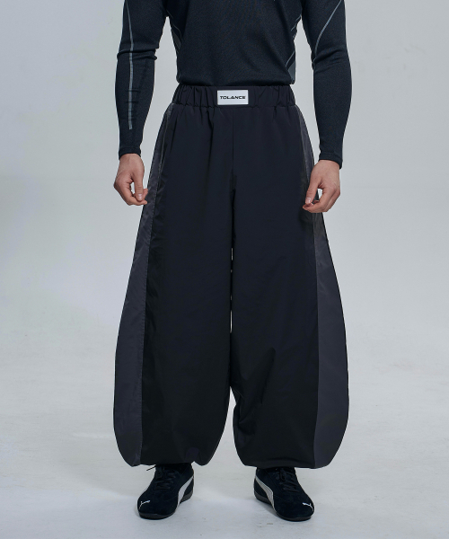 TOLANCE(トランス)の「エリートワイドカーブドジョガーパンツ - ブラック(スウェットパンツ・メンズ・ブラック・LARGE/MEDIUM/XX-LARGE/X-LARGE)」の3枚目の写真