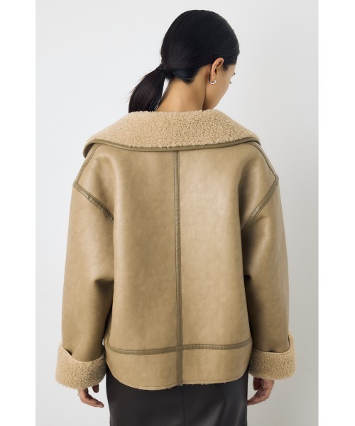 AZUL by moussy（アズールバイマウジー）の「【不動の人気アウターがついに予約開始】フェイクムートンボアライダースジャケット　秋服　冬服（ブルゾン・レディース・ベージュ/ブラック・MEDIUM/SMALL）」の16枚目の写真