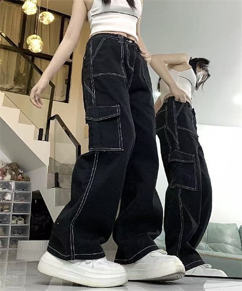 Dream garden(ドリームガーデン)の「配色ステッチ カーゴデニムパンツ(デニムパンツ・レディース・ブラック・XS/L/XL/2XL)」の6枚目の写真