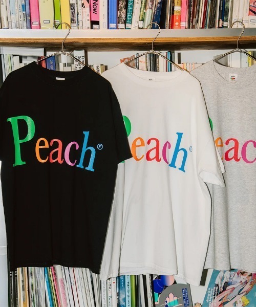byeA.(バイエー)の「bye A./バイエー/NOT APPLE TEE PEACH(Tシャツ/カットソー・メンズ・ブラック・L/XL)」の2枚目の写真