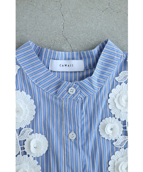 cawaii(カワイイ)の「ふんわりポワン袖の立体花ブラウストップス(シャツ/ブラウス・レディース・ホワイト/ブルー・FREE)」の14枚目の写真