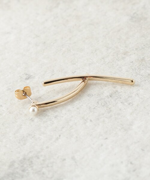 grove(グローブ)の「パール調ダブルラインピアス(ピアス(両耳用)・レディース・ゴールド/ピンクゴールド・00)」の7枚目の写真