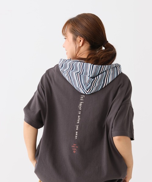 HEART MARKET(ハートマーケット)の「タテカラフル刺繍チュニック(Tシャツ/カットソー・レディース・ホワイト系1/グリーン系/レッド系/グレー系2/グレー系1/ホワイト系2・FREE)」の4枚目の写真