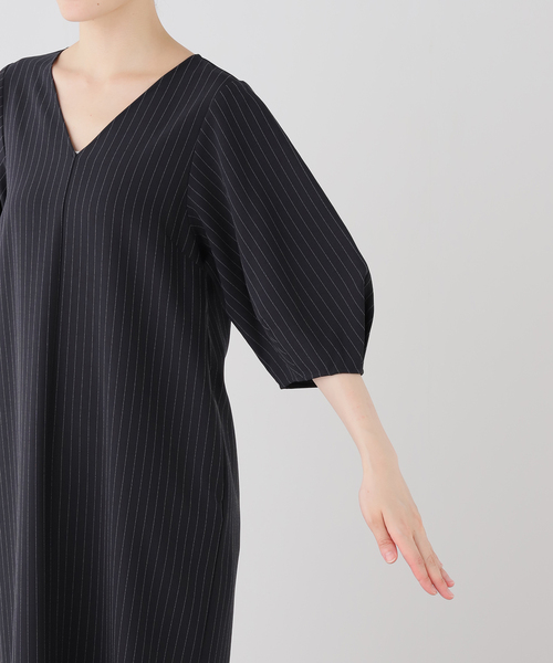 IENA(イエナ)の「フォルムSVワンピース(ワンピース・レディース・カーキ/ブラック系その他・36/38)」の8枚目の写真