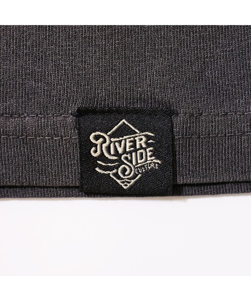 RIVER SIDE CULTURE(リバーサイドカルチャー)の「RIVER SIDE CULTURE / MARCO'S FAMILY LET'S SURF T-SHIRT(M4)(Tシャツ/カットソー・メンズ・チャコールグレー/ホワイト・X-LARGE/LARGE/MEDIUM)」の10枚目の写真