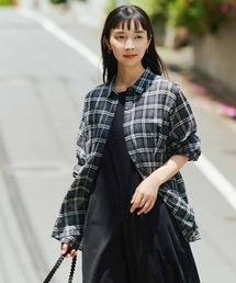 リブ イン コンフォート 軽やかにスッキリ見せ タック遣いの楊柳コットンシアーチェックシャツ