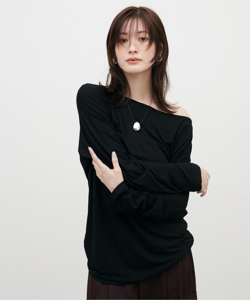 LARUTA(ラルータ)の「【LARUTA】とろみドルマンカットソープルオーバー(Tシャツ/カットソー・レディース・オフホワイト/その他1/ブラック/ダークブラウン・FREE)」の14枚目の写真