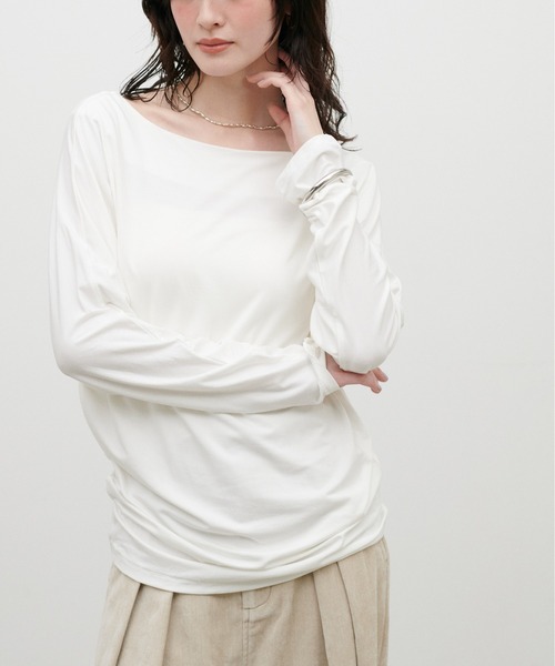 LARUTA(ラルータ)の「【LARUTA】とろみドルマンカットソープルオーバー(Tシャツ/カットソー・レディース・オフホワイト/その他1/ブラック/ダークブラウン・FREE)」の5枚目の写真