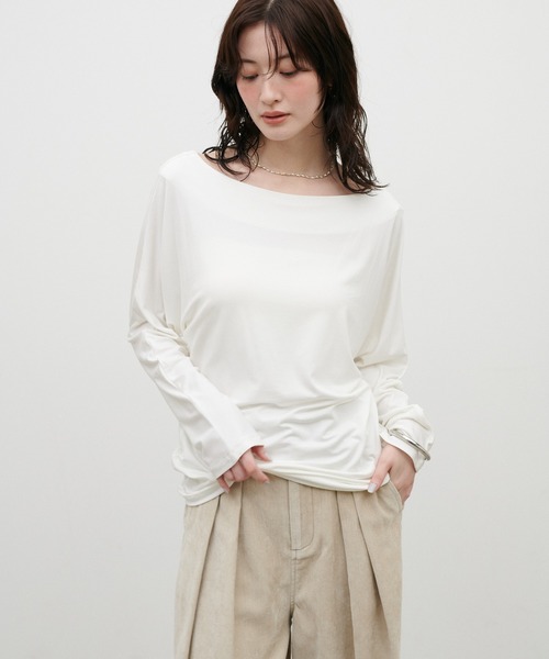 LARUTA(ラルータ)の「【LARUTA】とろみドルマンカットソープルオーバー(Tシャツ/カットソー・レディース・オフホワイト/その他1/ブラック/ダークブラウン・FREE)」の6枚目の写真