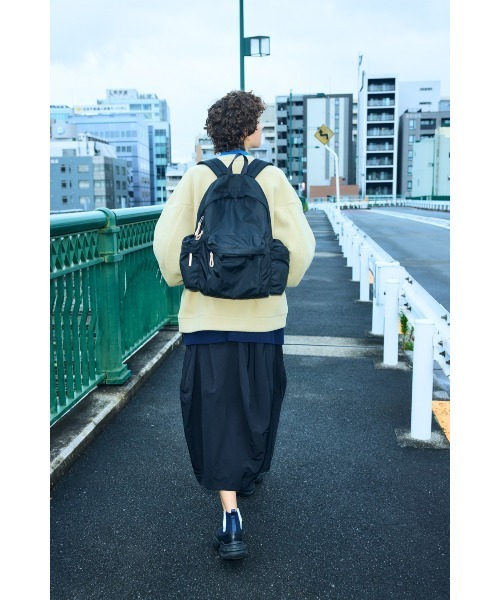 nagonstans（ナゴンスタンス）の「Somewhere backpack（ショルダーバッグ・レディース・グレー/ブラック・MEDIUM）」の8枚目の写真