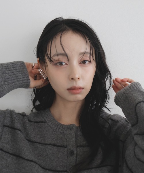 LIAN(リアン)の「ストレートラインパールピアス(ピアス(両耳用)・レディース・シルバー/ゴールド・FREE)」の9枚目の写真