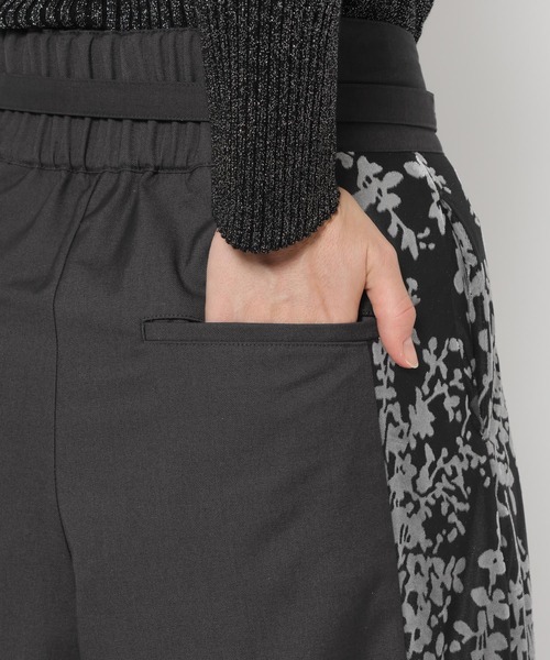 HARE(ハレ)の「サイドガラワイドフレアパンツ(HARE)(その他パンツ・レディース・ブラック/グレー/グリーン・FREE)」の17枚目の写真