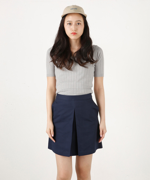 MOUSSY（マウジー）の「TUCK MINI SK（スカート・レディース・ベージュ/ネイビー/ピンク/ホワイト・2/1/0）」の3枚目の写真