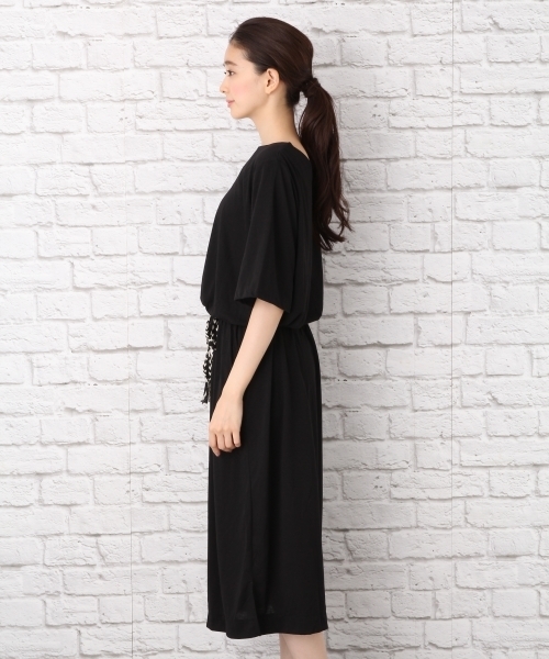 LEPSIM（レプシィム）の「ウエストベルトツキワンピース　732054（ワンピース・レディース・ブラック/ダークブラウン・LARGE/MEDIUM）」の6枚目の写真