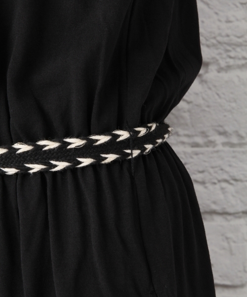 LEPSIM（レプシィム）の「ウエストベルトツキワンピース　732054（ワンピース・レディース・ブラック/ダークブラウン・LARGE/MEDIUM）」の3枚目の写真