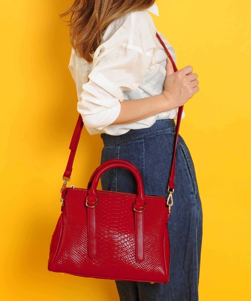 PLAIN CLOTHING（プレーンクロージング）の「型押しハンドバッグ【PLAIN CLOTHING】（ハンドバッグ・レディース・ブラック/ベージュ/グレー/グリーン/レッド・FREE）」の5枚目の写真