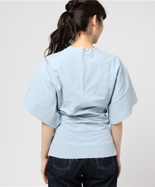 Uncut Bound（アンカットバウンド）の「WAVEN(ウェイヴン)   BELTED TOP 　カットソー（Tシャツ/カットソー・レディース・ライトブルー・SMALL）」の4枚目の写真