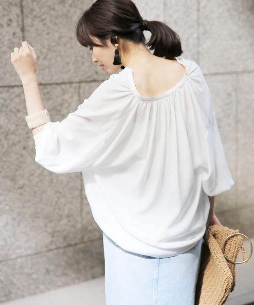 A part by（アパートバイ）の「Rギャザースキッパーブラウス　749995 （シャツ/ブラウス・レディース・ネイビー/ホワイト/テラコッタ/ブルー/ベージュ・FREE）」の8枚目の写真