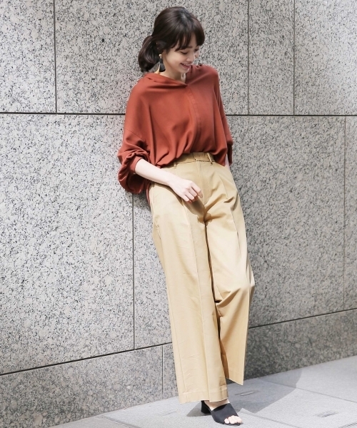 A part by（アパートバイ）の「Rギャザースキッパーブラウス　749995 （シャツ/ブラウス・レディース・ネイビー/ホワイト/テラコッタ/ブルー/ベージュ・FREE）」の9枚目の写真