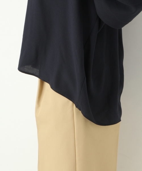 A part by（アパートバイ）の「Rギャザースキッパーブラウス　749995 （シャツ/ブラウス・レディース・ネイビー/ホワイト/テラコッタ/ブルー/ベージュ・FREE）」の18枚目の写真