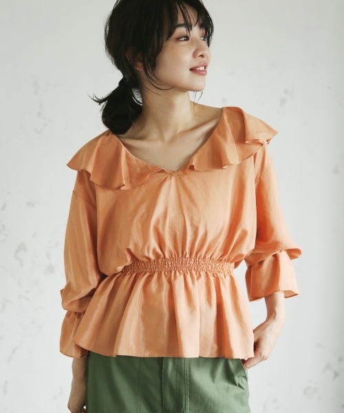 A part by(アパートバイ)の「Pフリルブラウジングブラウス 767932(シャツ/ブラウス・レディース・ブラック/オレンジ/オフホワイト・FREE)」の1枚目の写真