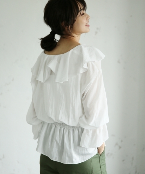 A part by(アパートバイ)の「Pフリルブラウジングブラウス 767932(シャツ/ブラウス・レディース・ブラック/オレンジ/オフホワイト・FREE)」の4枚目の写真