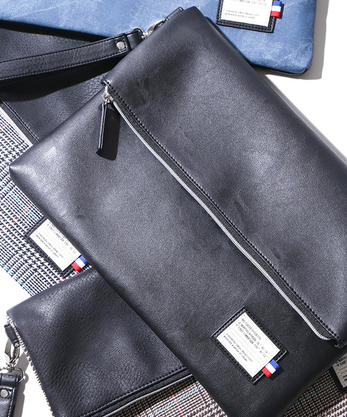 WEGO（ウィゴー）の「WEGO/口折れクラッチバッグ（クラッチバッグ・メンズ・その他1/ブラック系その他/ブラウン系その他/ブルー系その他/レッド系その他/ブラック系その他2/ネイビー/ブラック/ブラウン系その他2・FREE）」の2枚目の写真