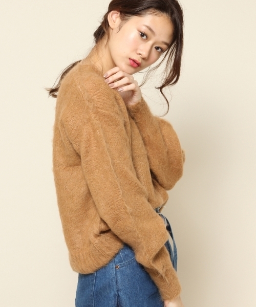PAGEBOY(ページボーイ)の「モヘア混ふんわりスリーブニット(ニット/セーター・レディース・レッド/アイボリー/杢グレー/キャメル・FREE)」の3枚目の写真