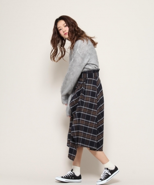 PAGEBOY(ページボーイ)の「モヘア混ふんわりスリーブニット(ニット/セーター・レディース・レッド/アイボリー/杢グレー/キャメル・FREE)」の7枚目の写真